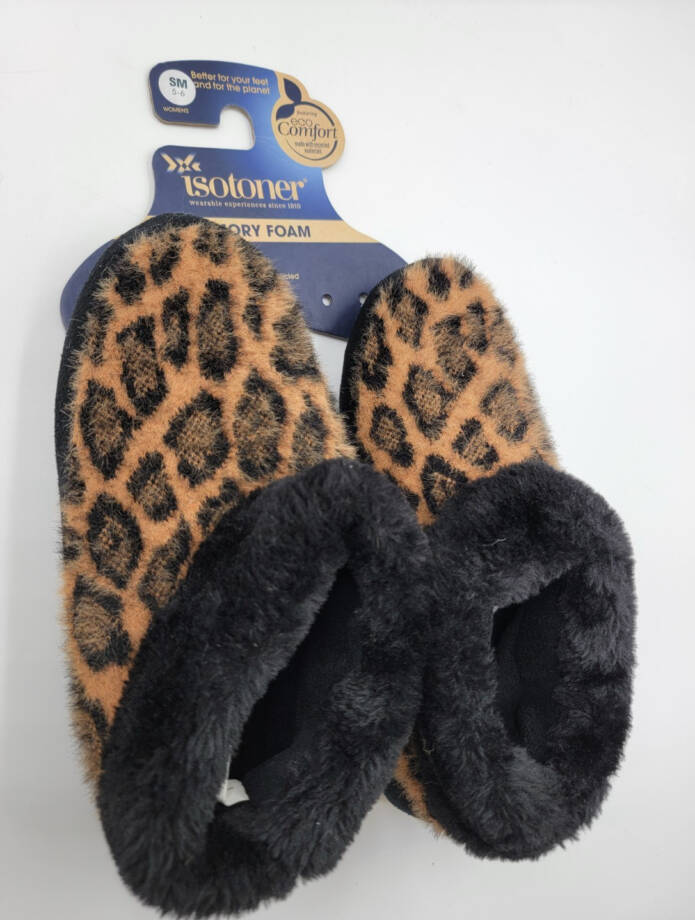 Isotoner Memory Foam Cheetah Comfort Booth Slippers Women's S 5-6 Beige