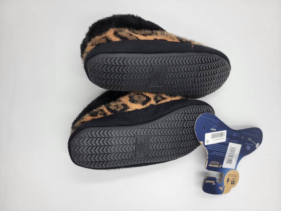 Isotoner Memory Foam Cheetah Comfort Booth Slippers Women's S 5-6 Beige