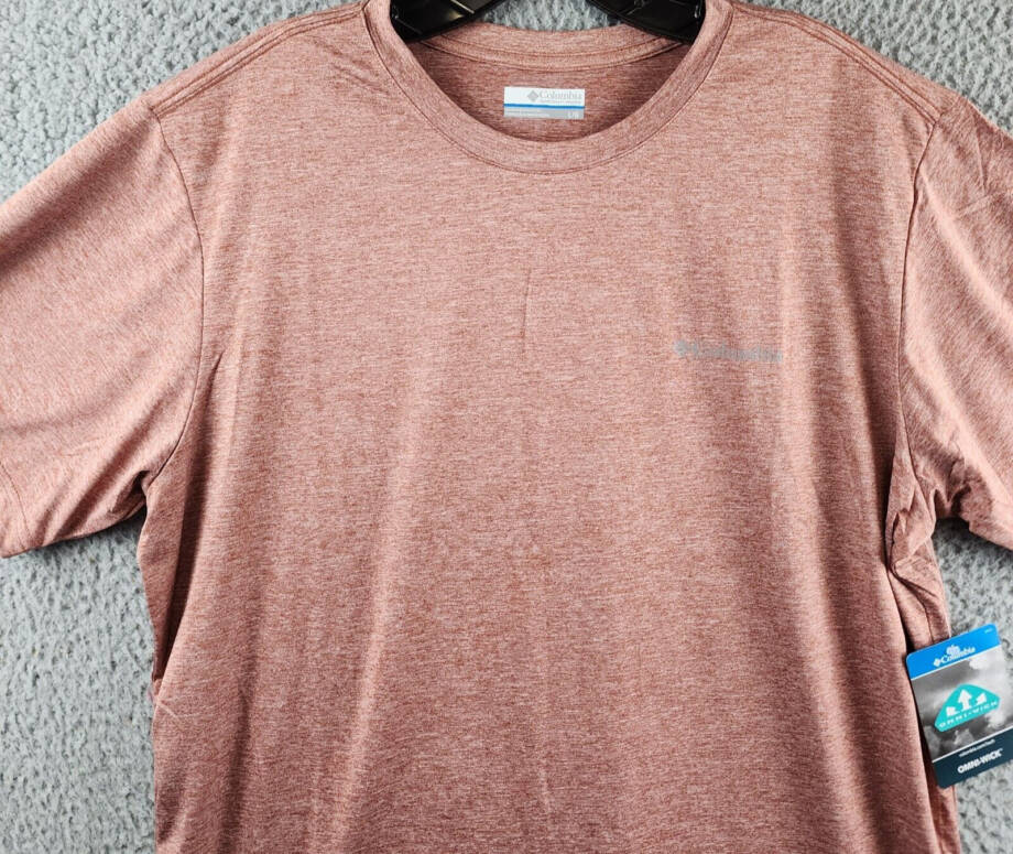 Columbia Hike Moisture-Wicking Crew Neck T-Shirt Men's L Clay Red Heather S/S