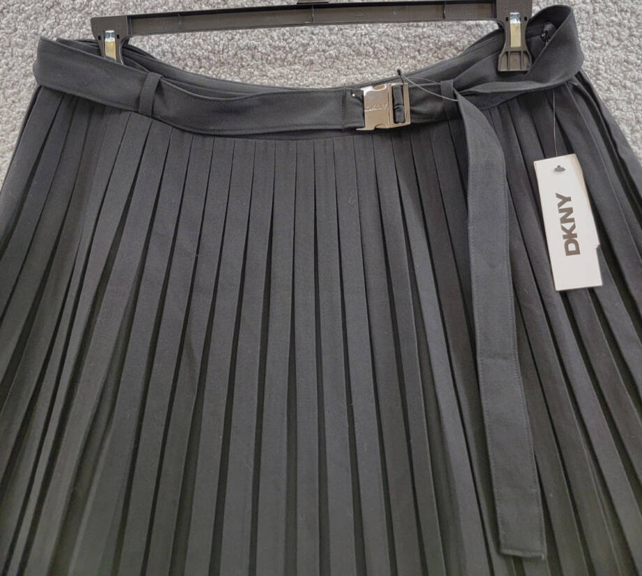 DKNY Pleated Logo-Clasp Flared Mini Skirt Women's 12 Black Solid Side Zip