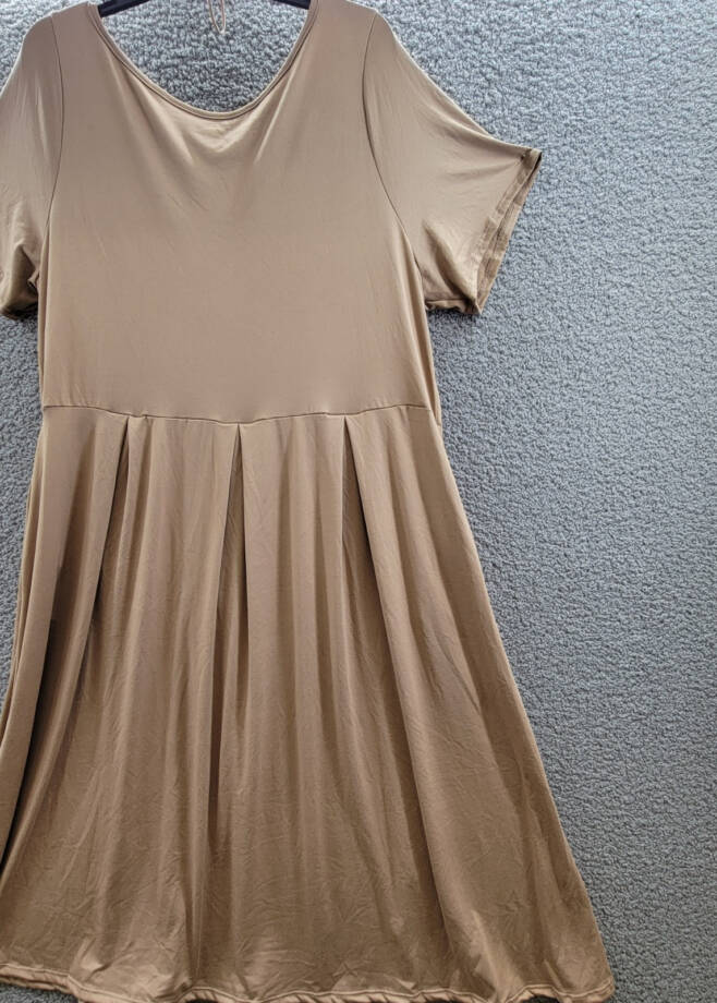 24seven Comfort Apparel Plus Short Sleeve Midi Dress w/ Pockets Women's 2X Taupe