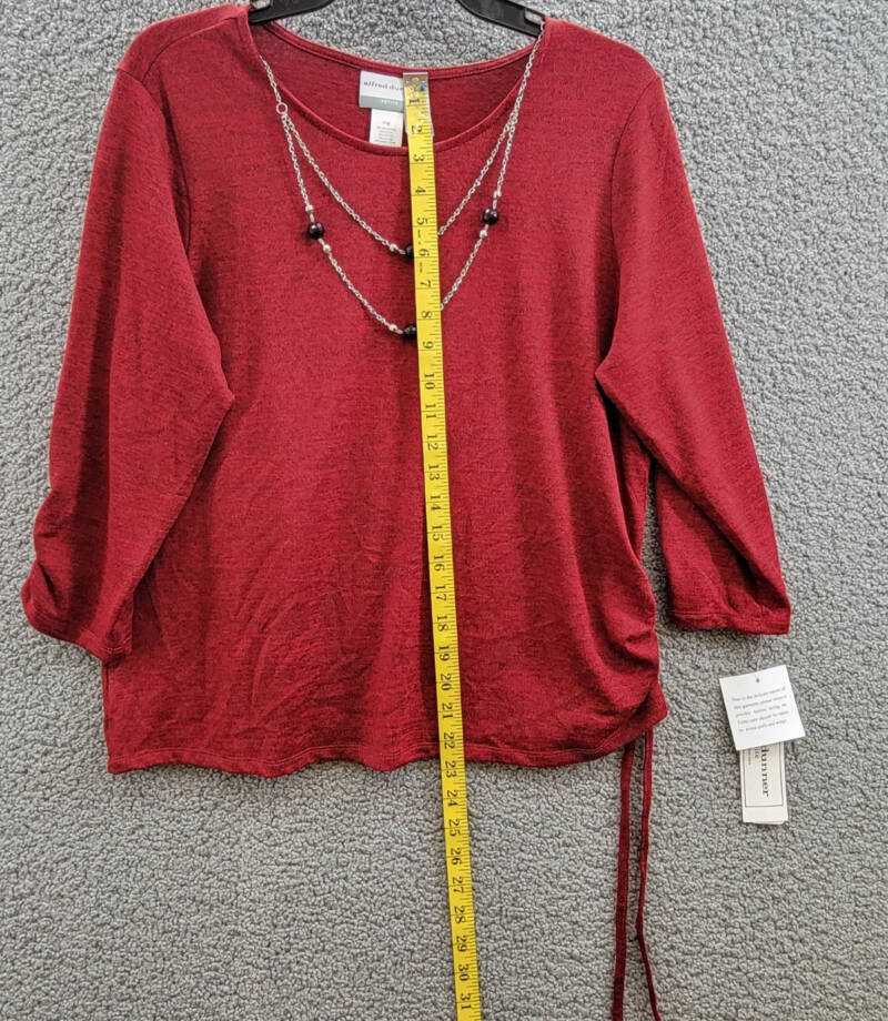 Alfred Dunner Petite Runway Ready Melange Crewneck Top w/ Necklace Womens PM Red