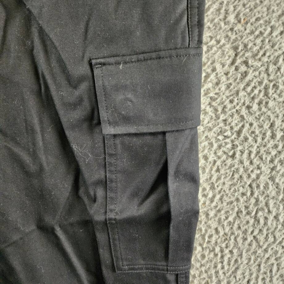 Theory Straight Twill Cargo Pants Men's 31 Black Zip Fly With Button Closure