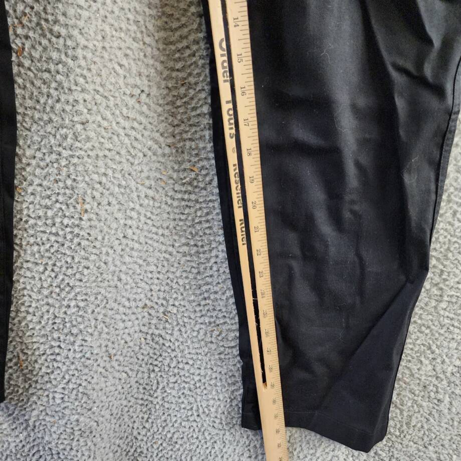 Theory Straight Twill Cargo Pants Men's 31 Black Zip Fly With Button Closure