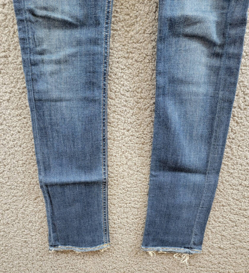 Rag & Bone Mid Rise Slim Fit Capri Jeans Women's 24 Orson Denim Faded Button Zip