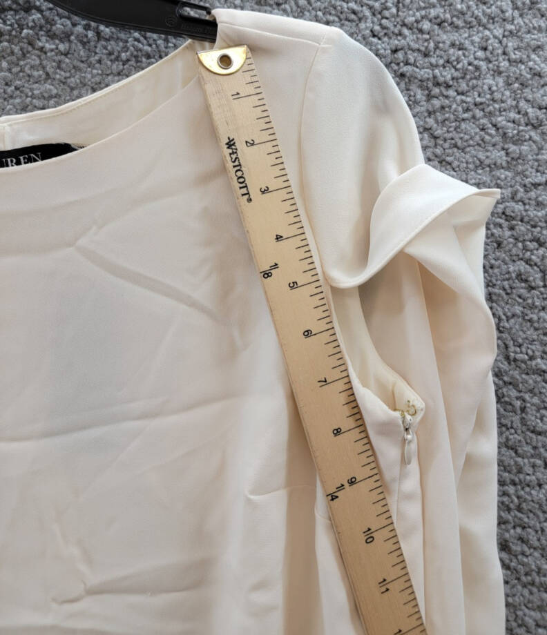 Lauren Ralph Lauren Georgette Cape Dress Women's 2 Winter Cream Side Zip Closure
