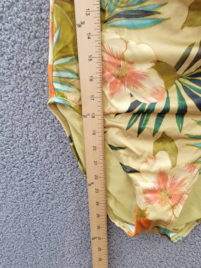 Lauren Ralph Lauren Printed Halter-Neck Swimsuit Womens 8 Island Tropical PullOn