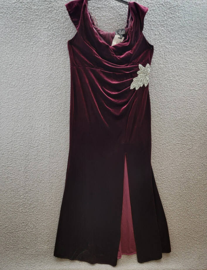 Alex Evenings Velvet Off-The-Shoulder Evening Gown Women's 16W Wine Back Zip