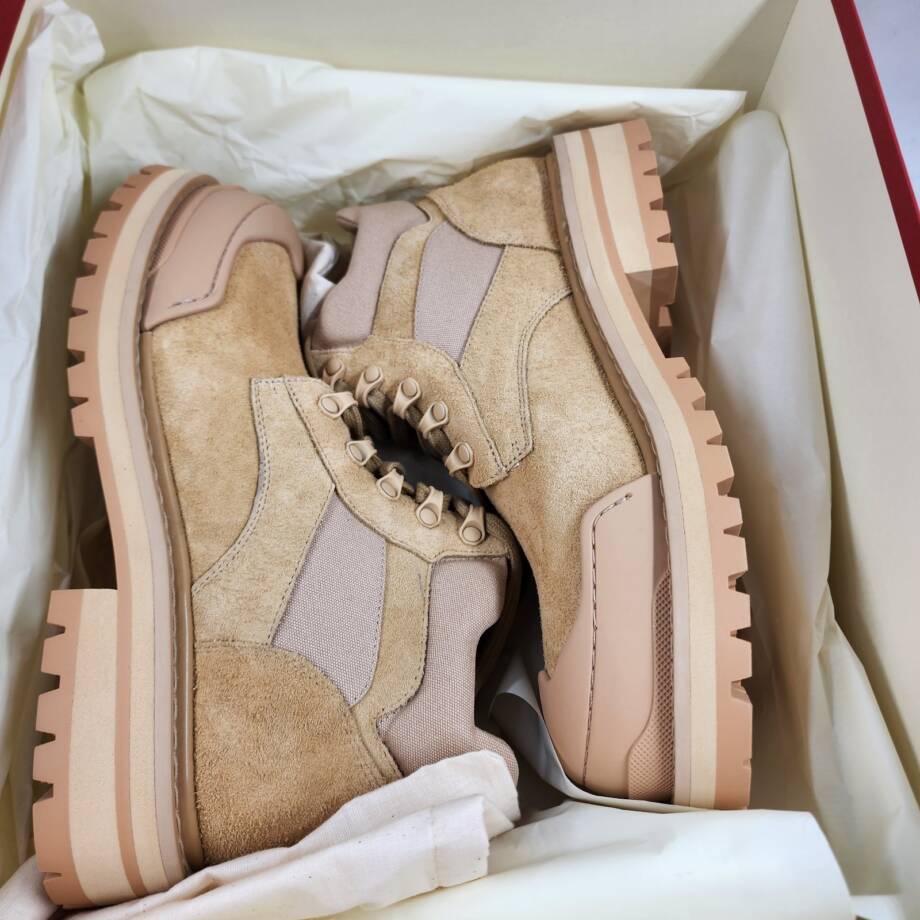 Marni Patchy Combat Boots Men's 40/ 7 US Sandy/Beige Logo Detail Lace Up Closure