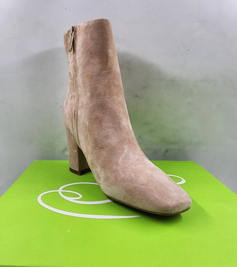 Sam Edelman Square Toe Suede Boots Women's 6 Warm Oat Side Zip Closure