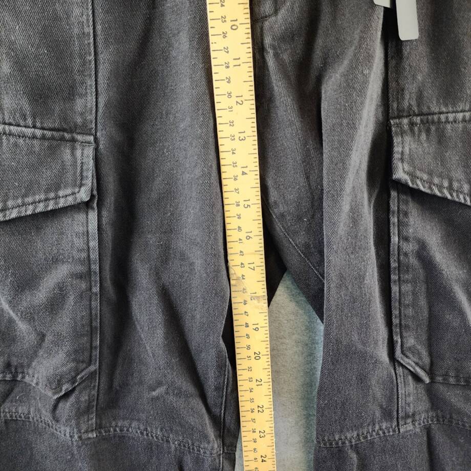 rag & bone Fit 4 Cargo Loose Fit Jeans Men's 36 Black Pockets Button Zip Closure