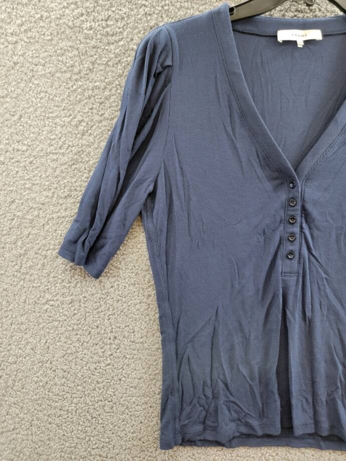 FRAME Rib Knit Ruched Sleeve Henley Tee Women's L Navy Short Sleeve Pullover