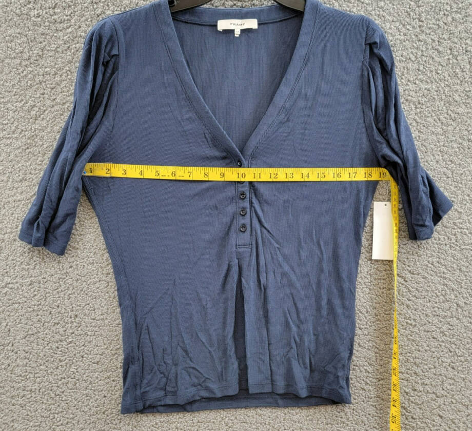 FRAME Rib Knit Ruched Sleeve Henley Tee Women's L Navy Short Sleeve Pullover