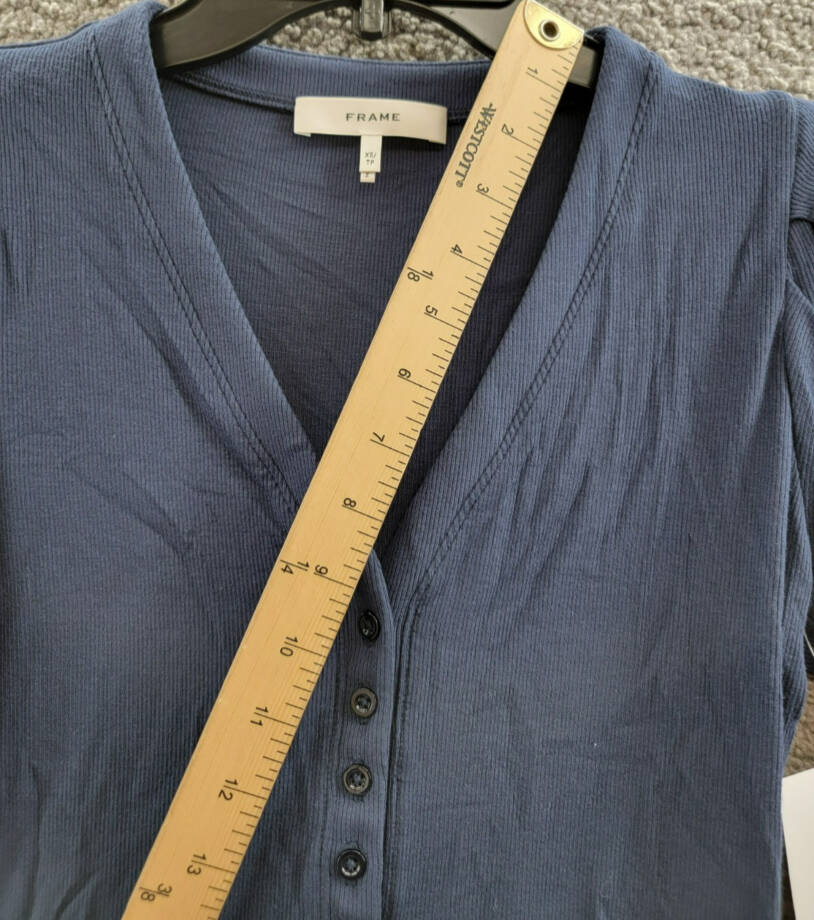 FRAME Rib Knit Ruched Sleeve Henley Tee Women's XS Navy Short Sleeve Pullover