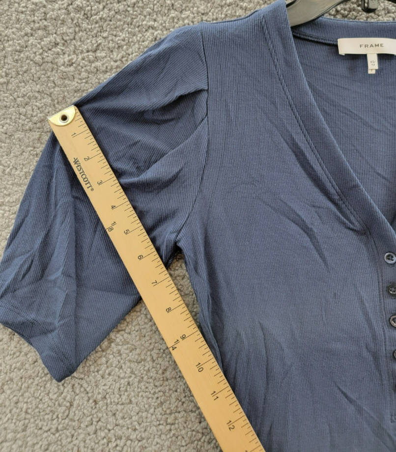 FRAME Rib Knit Ruched Sleeve Henley Tee Women's XS Navy Short Sleeve Pullover