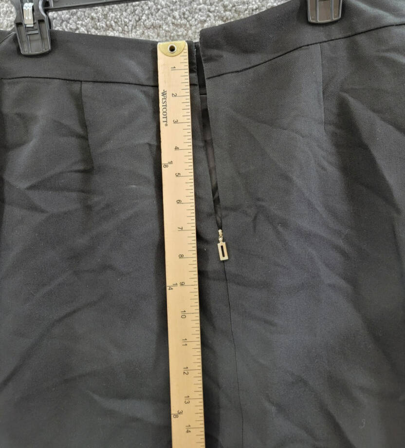 KARL LAGERFELD PARIS Pleated Buckle-Detail Mini Skirt Women's 14 Black Back Zip