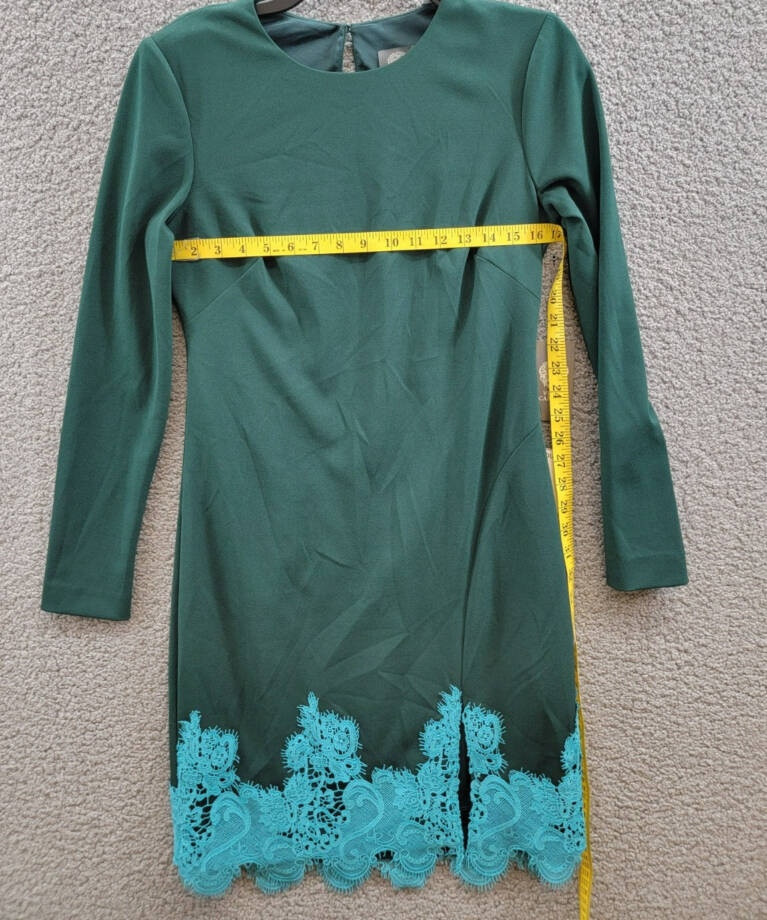 Vince Camuto Lace-Hem Bodycon Dress Women's 6 Hunter Crewneck Button Back Zip